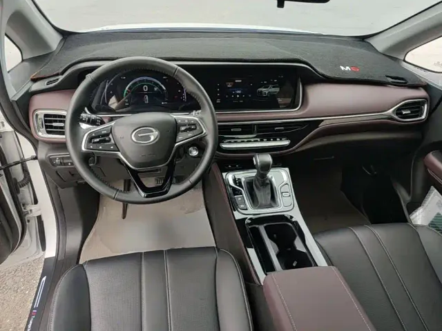 GAC Trumpchi M6 — Фото автомобиля 9