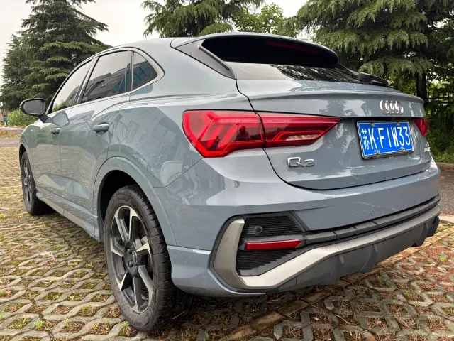 Audi Q3 — Фото автомобиля 4