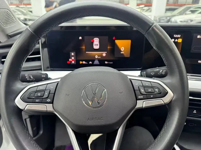 Volkswagen Lamando — Фото автомобиля 5