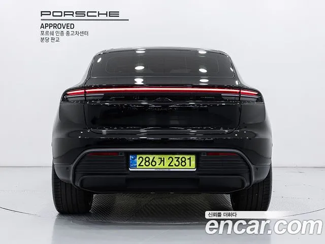 Porsche Macan — Фото автомобиля 4