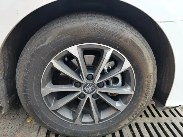 BYD Qin PLUS — Фото автомобиля 8