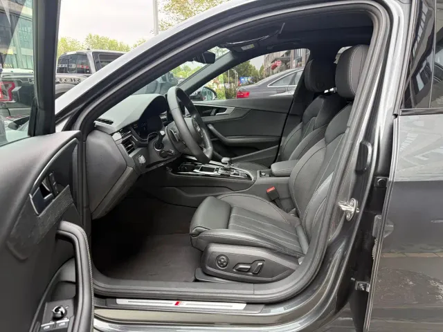Audi A4L — Фото автомобиля 7