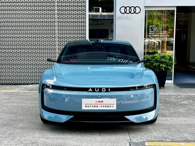 Audi E5 Sportback — Фото автомобиля 2