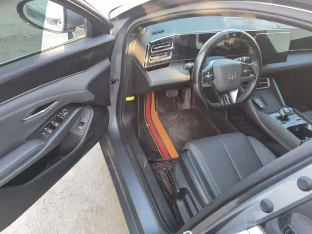 BYD Qin L — Фото автомобиля 15