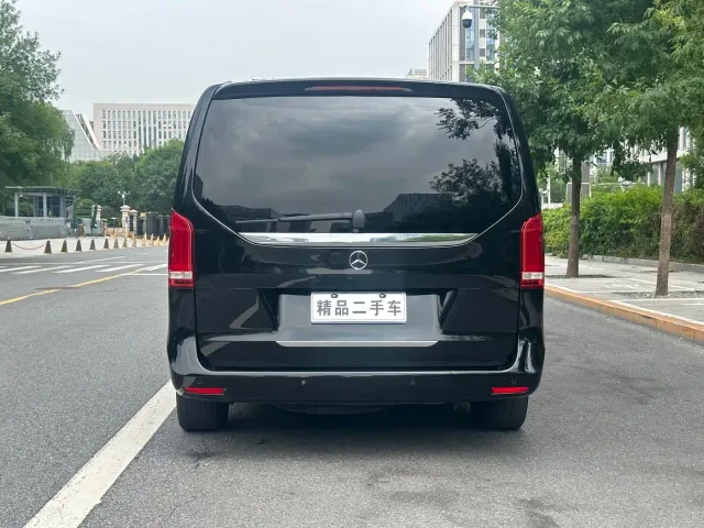 Mercedes-Benz V-Class — Фото автомобиля 6