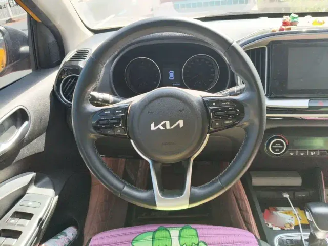 Kia KX1 — Фото автомобиля 6