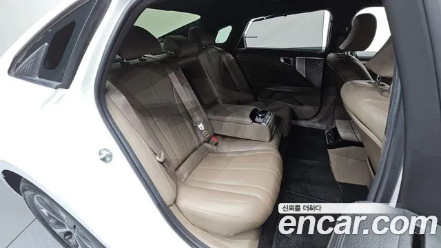 Kia K8 Hybrid — Фото автомобиля 17