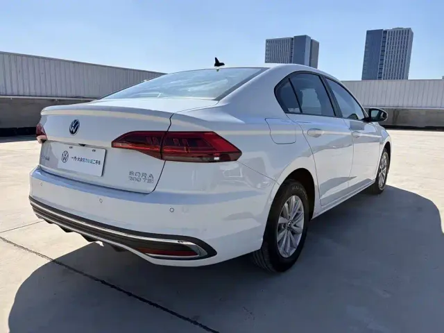 Volkswagen Bora — Фото автомобиля 6