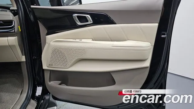 Kia Carnival — Фото автомобиля 13