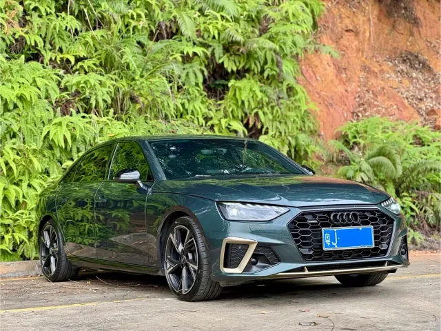 Audi A4L — Фото автомобиля 3
