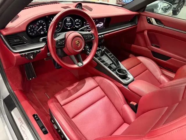 Porsche 911 — Фото автомобиля 8