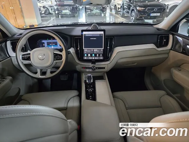 Volvo XC60 Generation 2 — Фото автомобиля 7