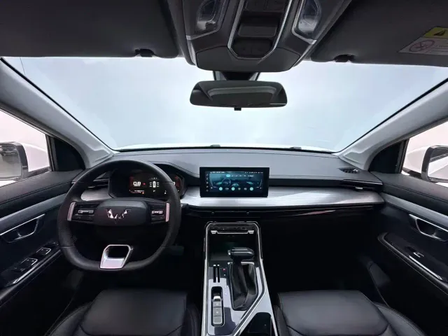 Wuling Asta — Фото автомобиля 4