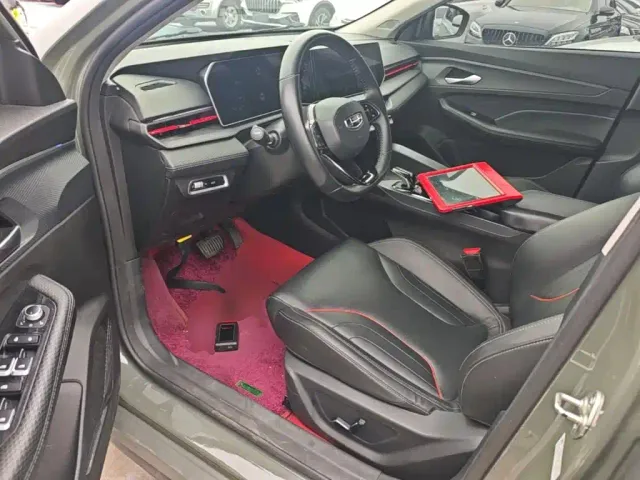 Geely Binrui — Фото автомобиля 15