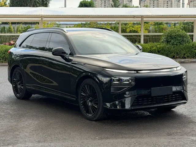 Xpeng G9 — Фото автомобиля 3