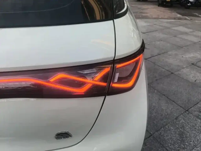 BYD Dolphin — Фото автомобиля 23