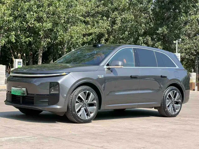 Фотография автомобиля — Li Auto L6