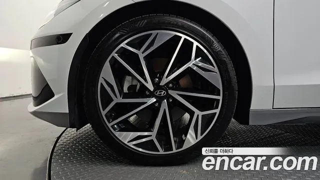 Hyundai Ioniq 6 — Фото автомобиля 4