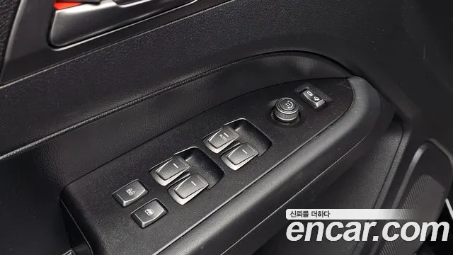 KG_Mobility_Ssangyong Rexton Новый Rexton Sport Khan Дизель 2.2 4WD — Фото автомобиля 27