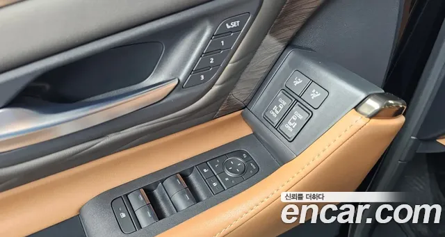 Toyota Alphard — Фото автомобиля 18