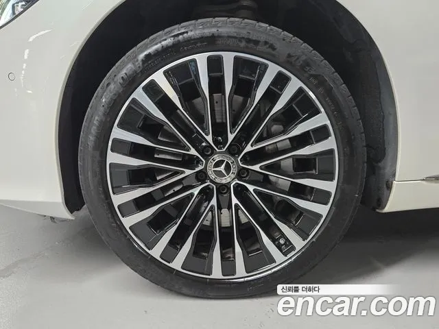 Mercedes-Benz S-Class — Фото автомобиля 5