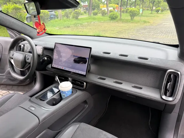 Leapmotor Lafa 5 — Фото автомобиля 17