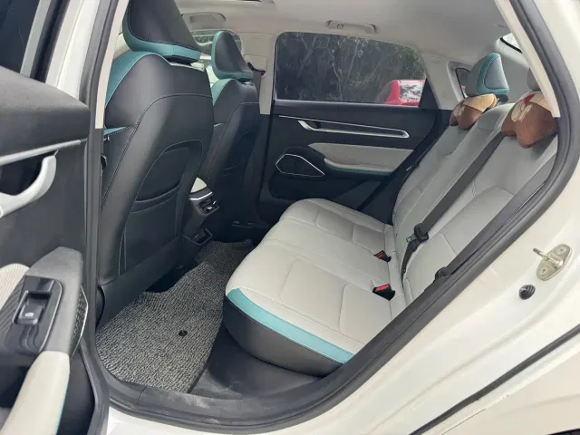 Geely Emgrand — Фото автомобиля 11