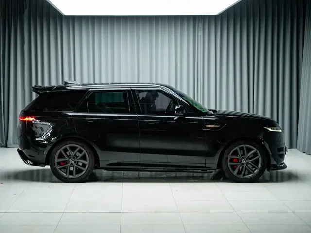Land Rover Range Rover Sport — Фото автомобиля 5