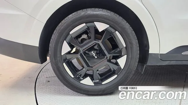 Kia Carnival 4th Gen — Фото автомобиля 5