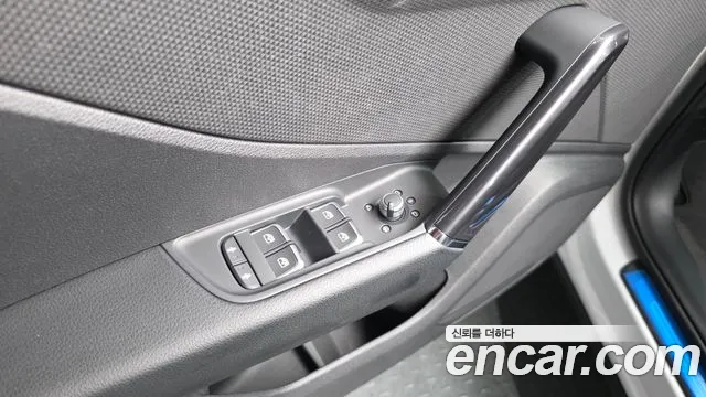 Audi Q2 35 TDI Premium — Фото автомобиля 7