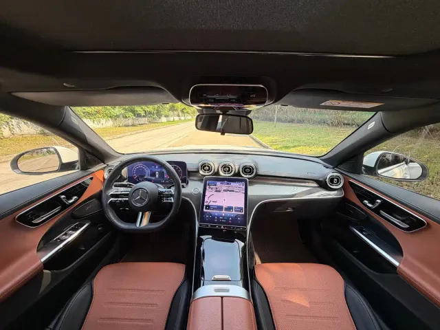 Mercedes-Benz C-Class — Фото автомобиля 12