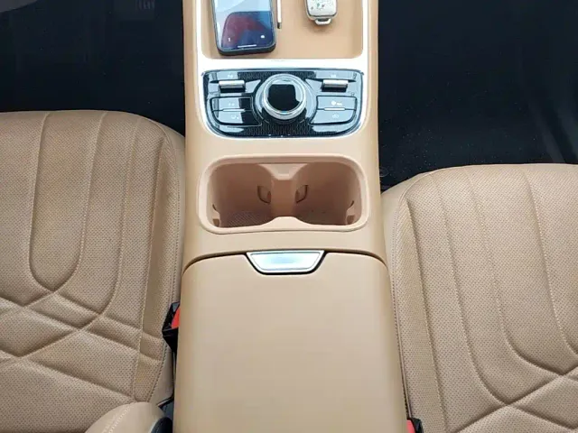 Geely Galaxy Starship 7 EM-i — Фото автомобиля 13