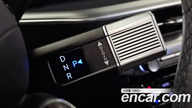 Hyundai Grandeur GN7 — Фото автомобиля 12