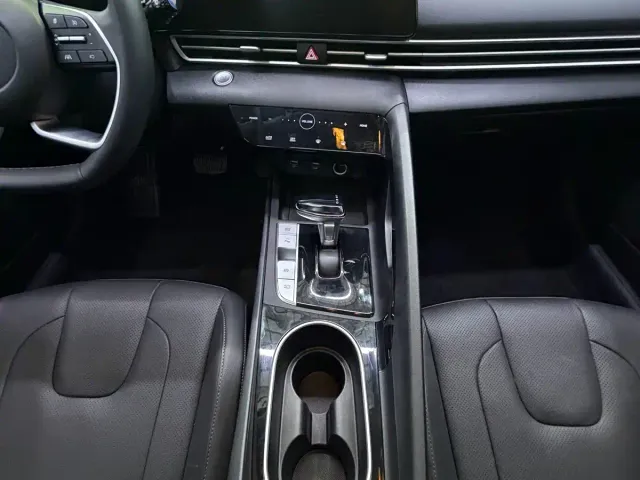 Hyundai Elantra — Фото автомобиля 17