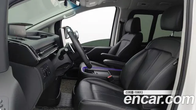 Hyundai Staria — Фото автомобиля 10
