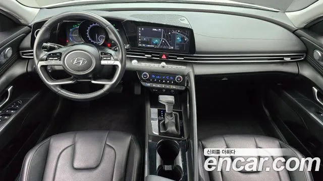 Hyundai Avante CN7 — Фото автомобиля 10