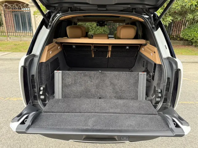 Land Rover Range Rover — Фото автомобиля 28