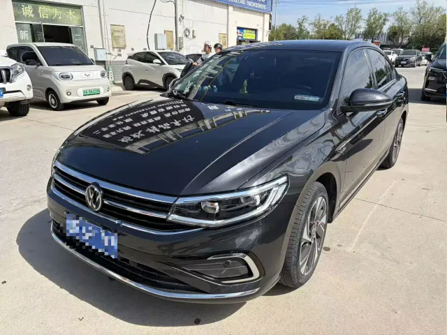 Volkswagen Bora — Фото автомобиля 2