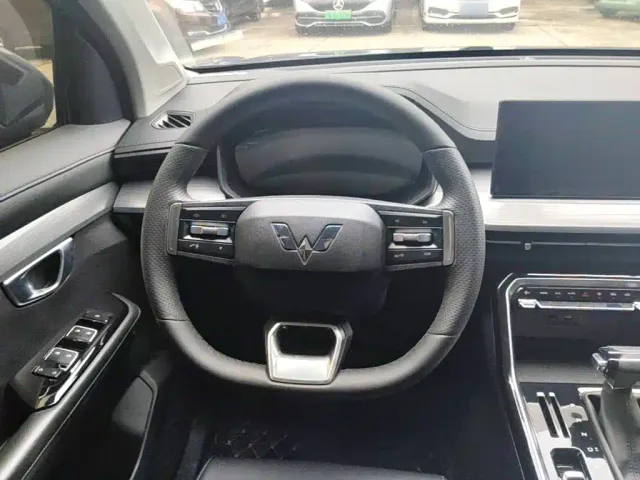 Wuling Asta — Фото автомобиля 10