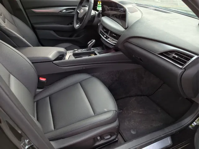 Cadillac CT5 — Фото автомобиля 5