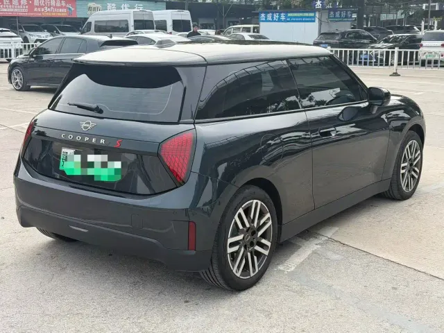 MINI Cooper — Фото автомобиля 7