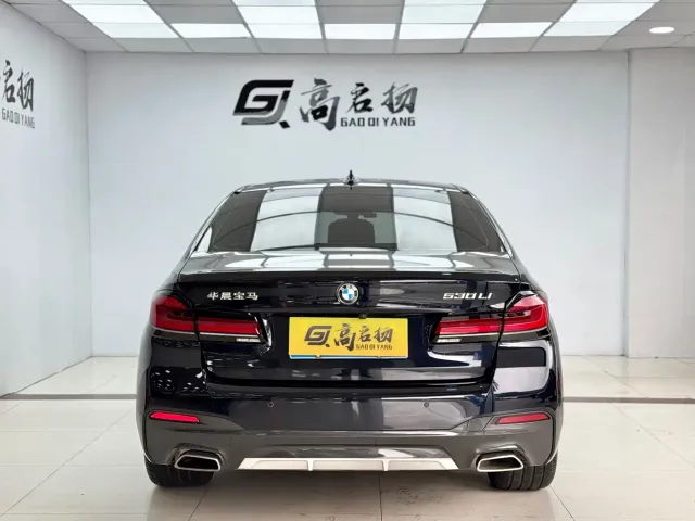 BMW 5 Series — Фото автомобиля 28