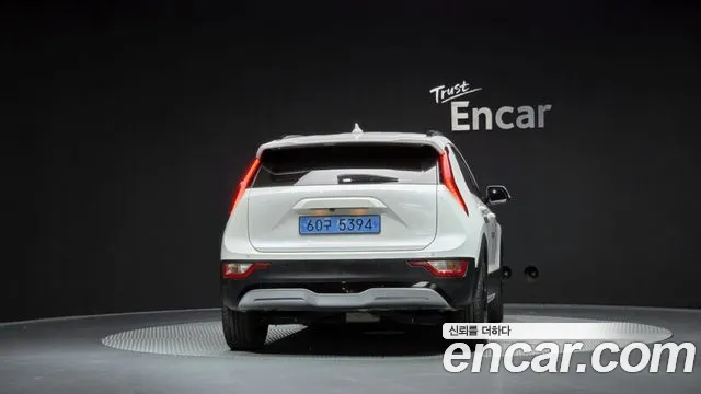 Kia Niro — Фото автомобиля 4