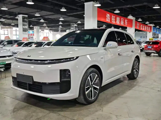Фотография автомобиля — Li Auto L6