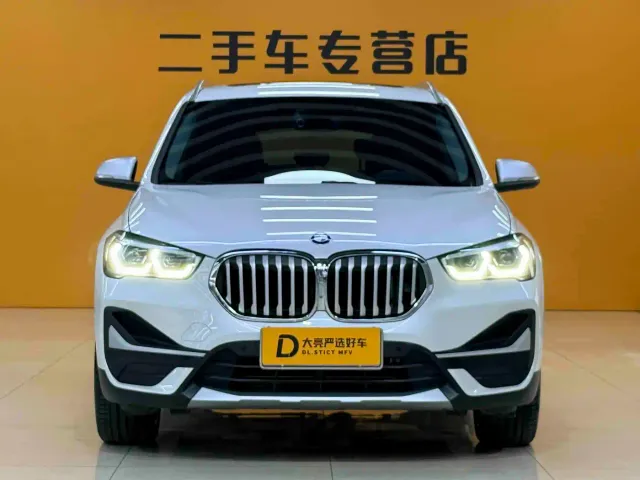 BMW X1 — Фото автомобиля 2