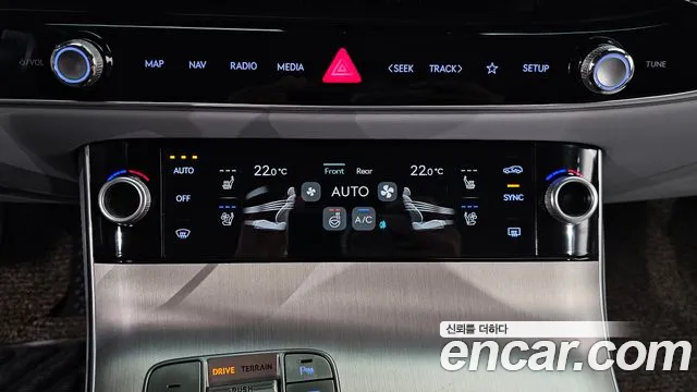 Genesis GV70 2.5T Бензин AWD — Фото автомобиля 25