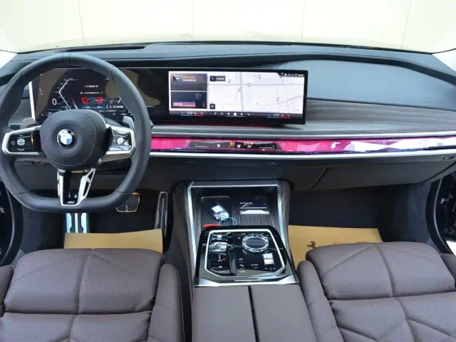 BMW 7 Series — Фото автомобиля 6