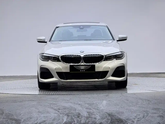 BMW BMW 3 Series 2022 325Li xDrive M Sport Package — Фото автомобиля 2