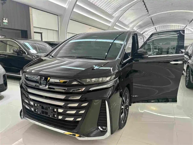 Toyota Vellfire — Фото автомобиля 3
