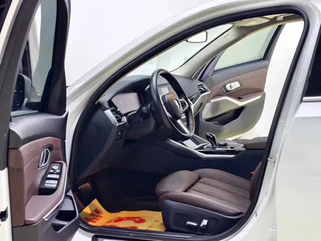 BMW 3 Series — Фото автомобиля 8